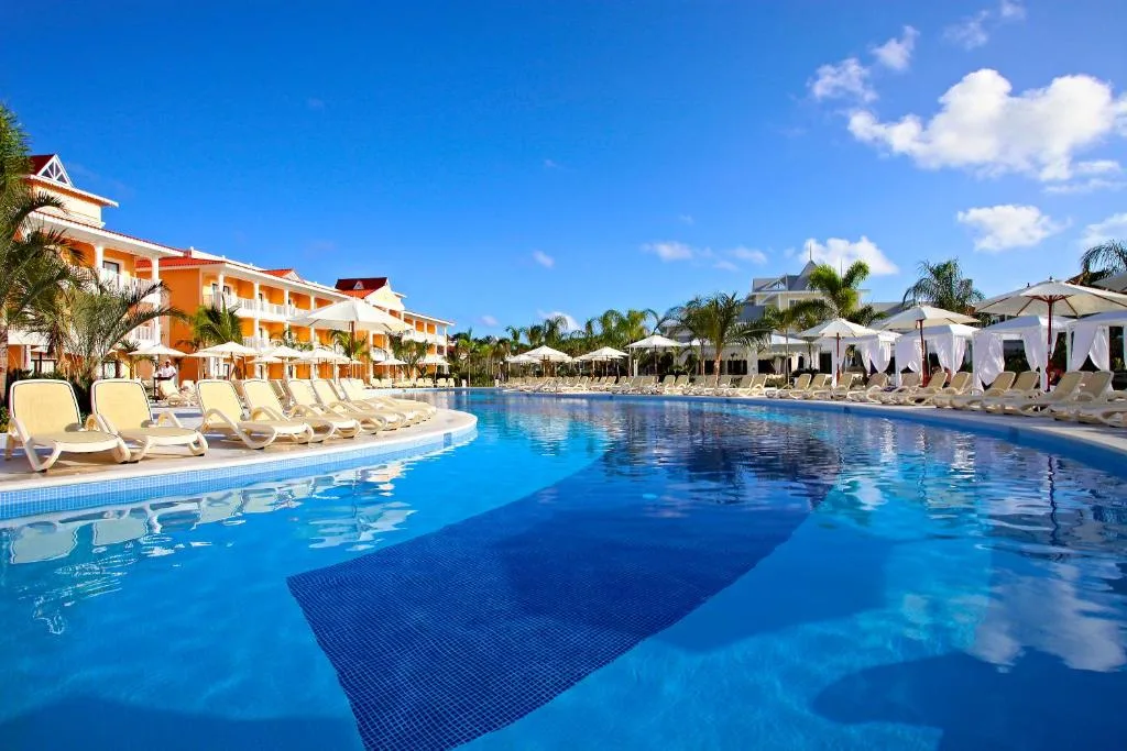 Bahia Principe Escape Aquamarine: another view