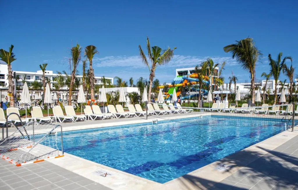 Riu Republica: another view