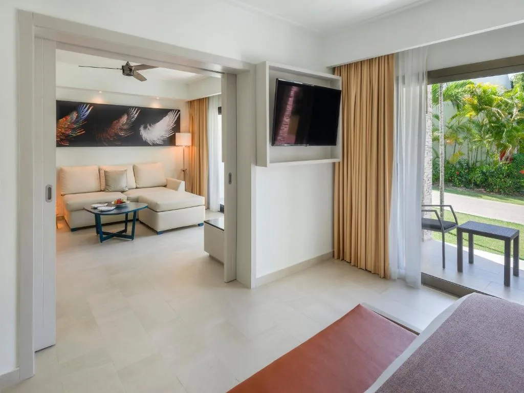 Royalton CHIC Punta Cana, An Autograph Collection All-Inclusive Resort & Casino: another view