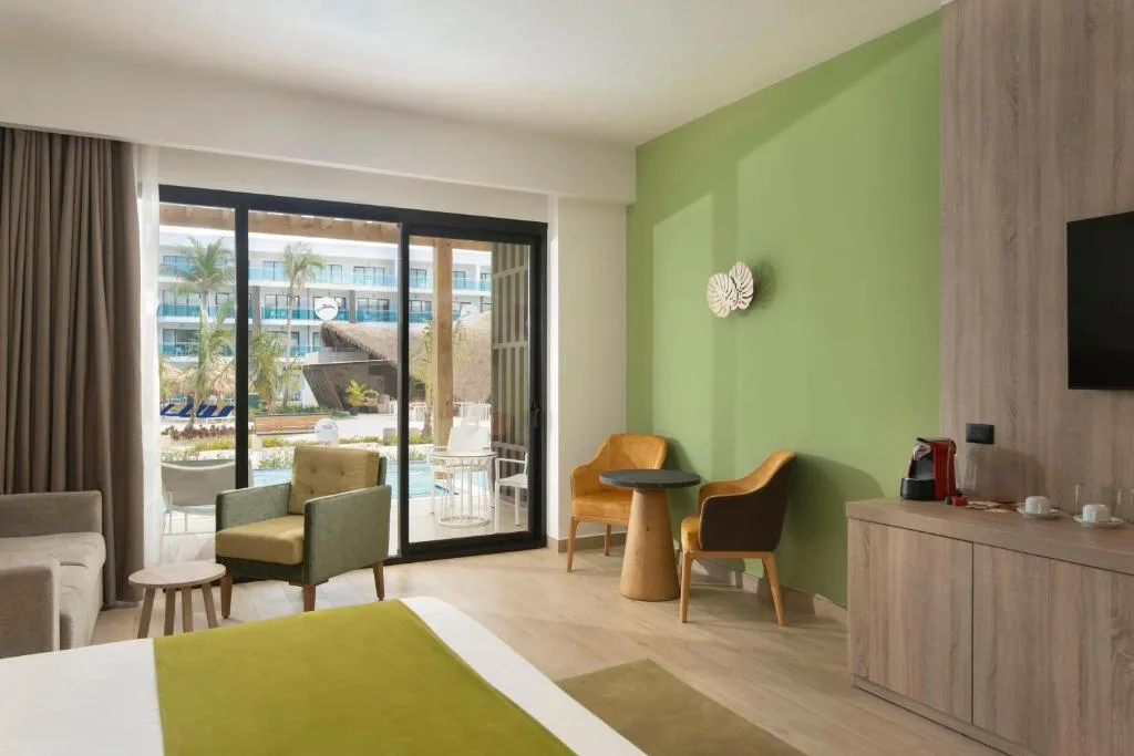 Serenade All Suites Adults Only Resort: another view