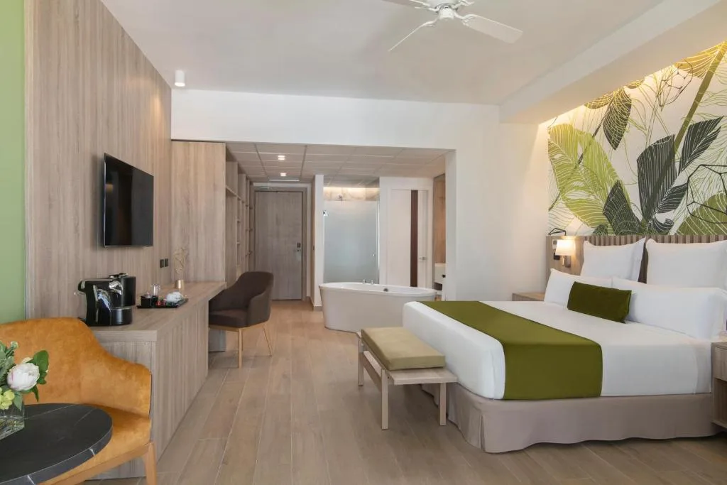 Serenade All Suites Adults Only Resort: another view